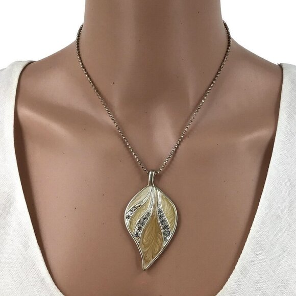 KC Kenneth Cole Necklace Enamel Rhinestone Leaf Pendant Silver Tone Chain - Picture 1 of 2